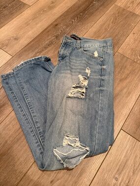 Light Blue Distressed Women’s Jeans